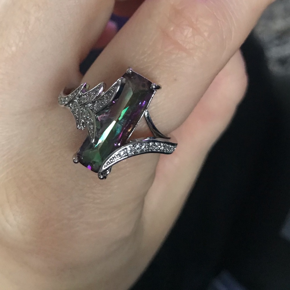 New S925 silver Luxury Cubic Zircon stone ring - Picture 4 of 5